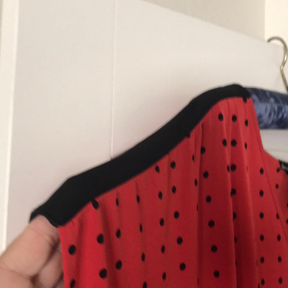 Dress - Picture 2 of 4